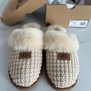 Ugg Cozy Slipper 7